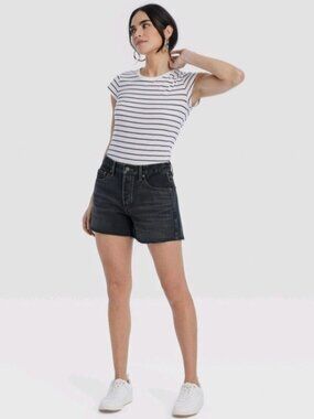 Universal Thread Mid-Rise 90’s Baggy Denim Shorts